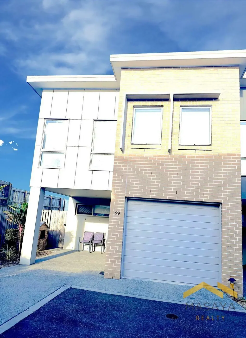 Taigum 4બેડરૂમ Contemporary 4-Bedroom Townhouse in Taigum