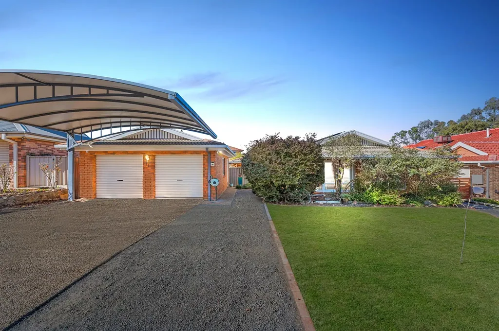 11 Bimberi Crescent, Palmerston, ACT 2913