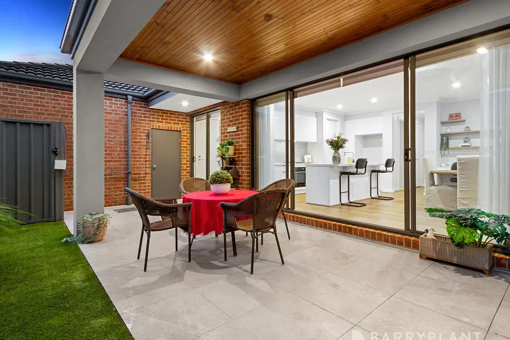 1/94 Harley Street North, Knoxfield, VIC 3180