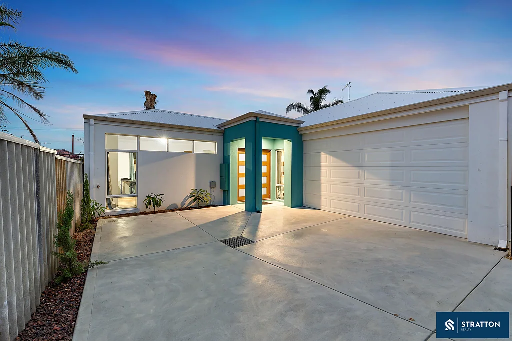 Coolbellup 3Moenga Modern 3-Bedroom, 2-Bathroom Home | Built in Late 2024 | Close to Amenities!!