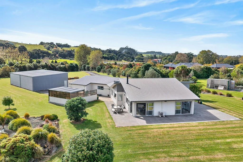 Mangawhai Serenity, space and self-reliance
