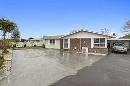 38 Cramond Drive, Mangere East