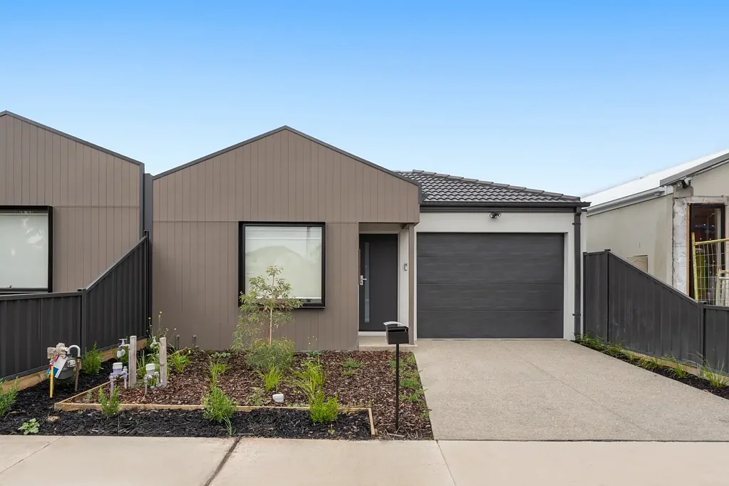 71B Gatestone Road, Epping, VIC 3076