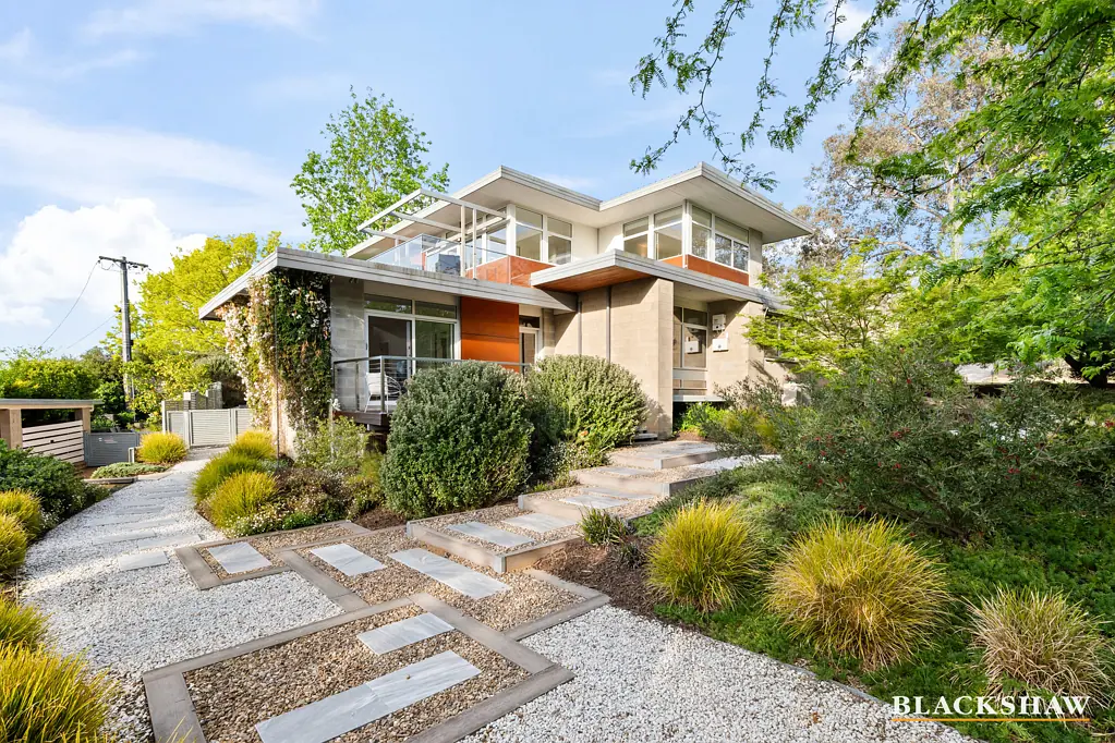 84 MacKenzie Street, Hackett, ACT 2602