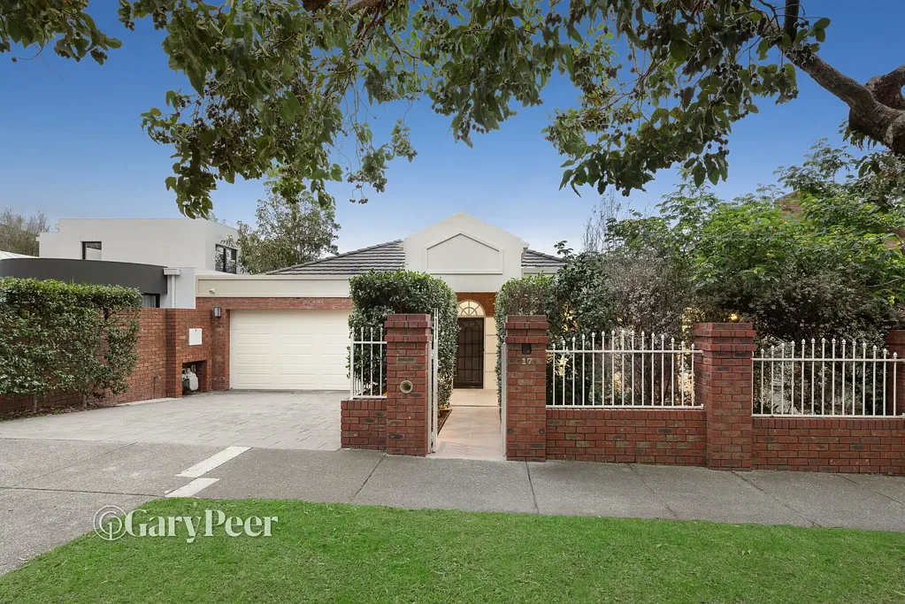 Caulfield South 4 Slaapkamer An exclusive entertainer with expansive living