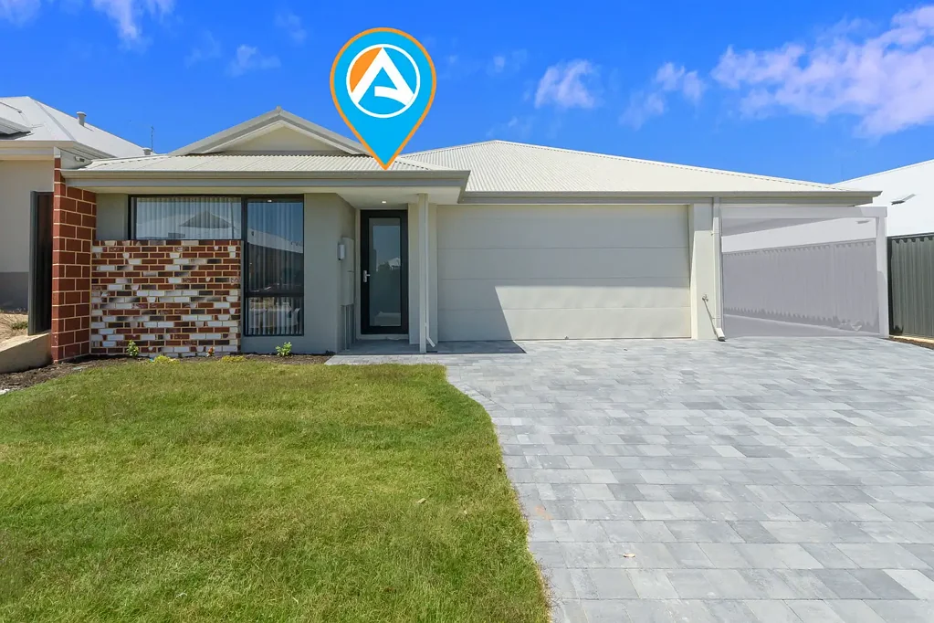 MODERN COASTAL LIVING | 3 BEDROOMS