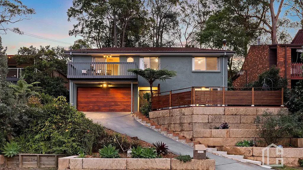 Mount Riverview 4ਬੈੱਡਰੂਮ A VIEW ABOVE THE REST - Panoramic Outlook from the Mountains to the CBD - Open Home Saturday 15th August, 11am-11.20am.