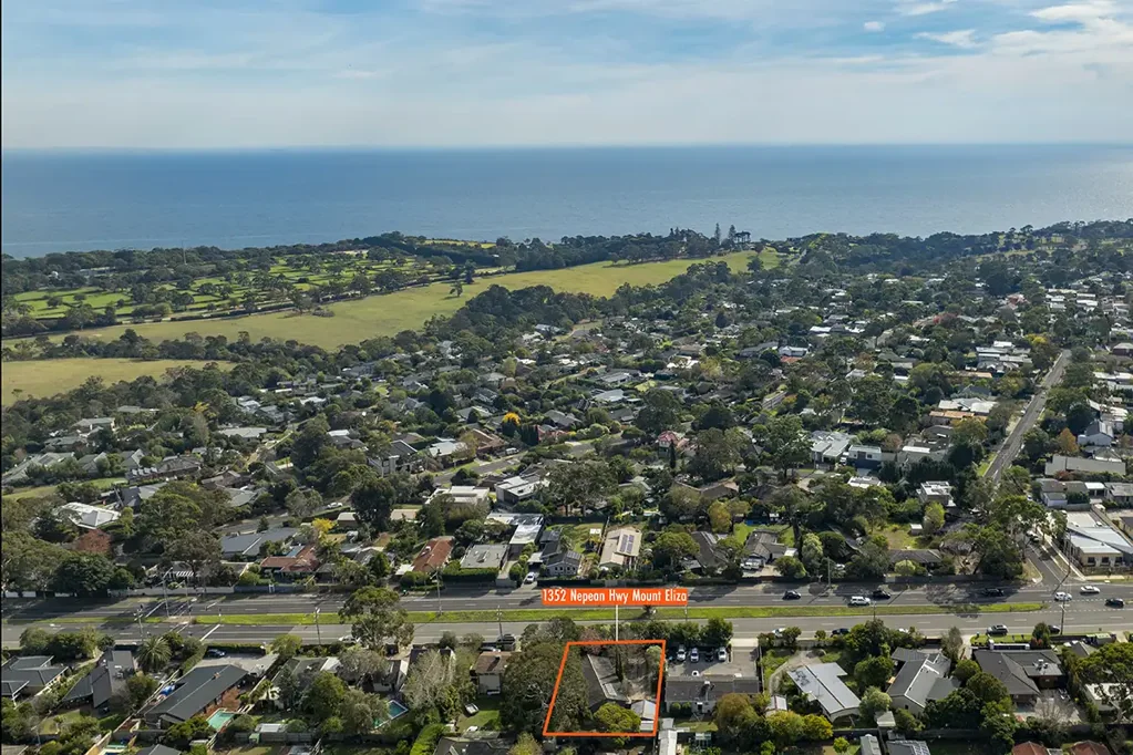 Mount Eliza 3部屋 All Offers Considered! Modern Period Home on Land 864M2 approx