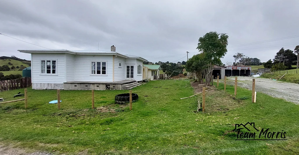 Paparoa 3બેડરૂમ Value-add investment!