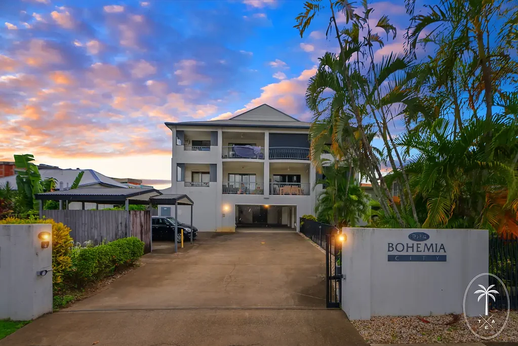 3 Bedroom Apartment Cairns North