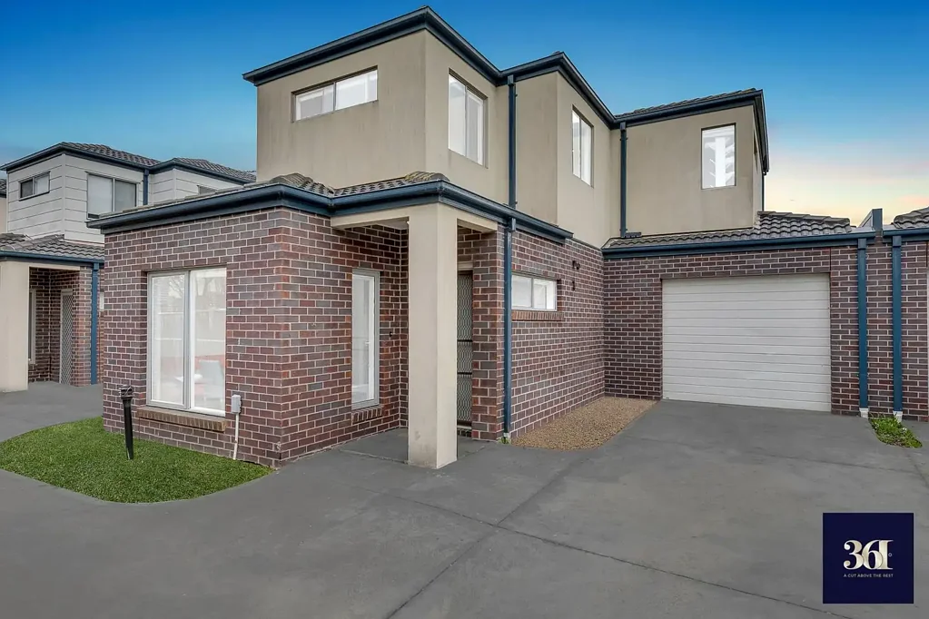 Tarneit 3 Bedroom "HOME FOR FIRST HOME BUYERS OR INVESTORS IN AN ENVIABLE LOCATION!!"