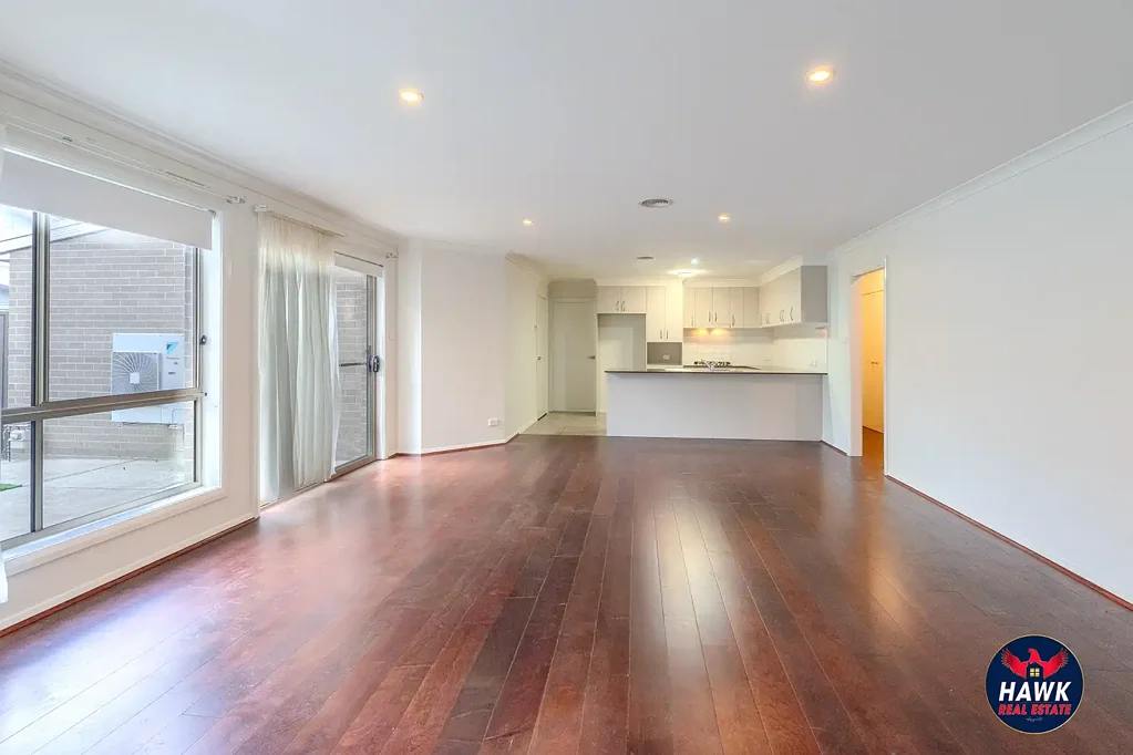 Bonner 3房  Stylish Single-Level Townhouse with Fresh Updates – Move-In Ready Family Living in the Heart of Bonner