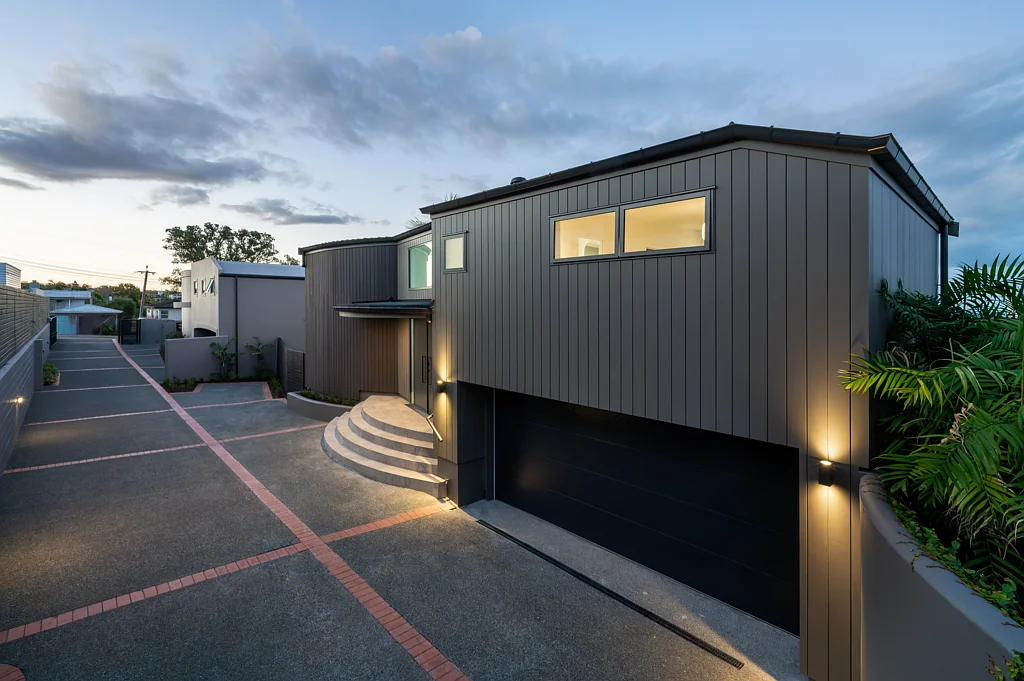 Castor Bay 4房  Salt Projects: Stunning Views, Stunning Home