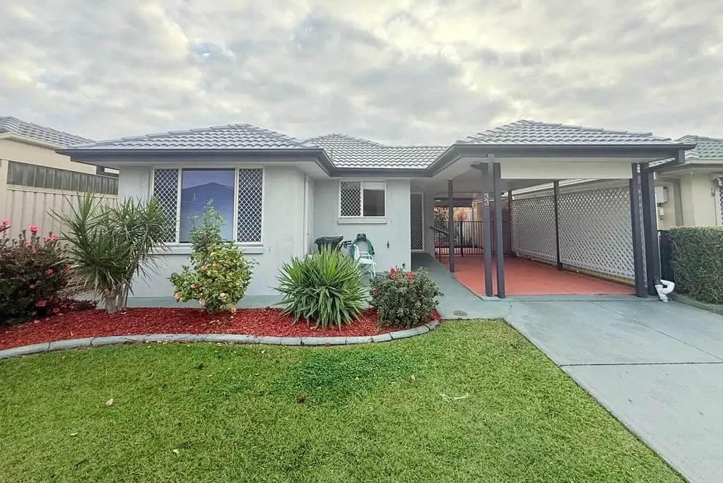 Bethania 2chambre Tidy 2 bedroom home in an Over 50's Lifestyle complex