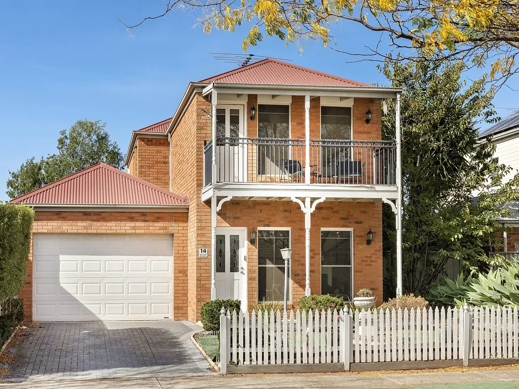Caroline Springs 3ห้องนอน Boutique freestanding terrace in the heart of Caroline Springs