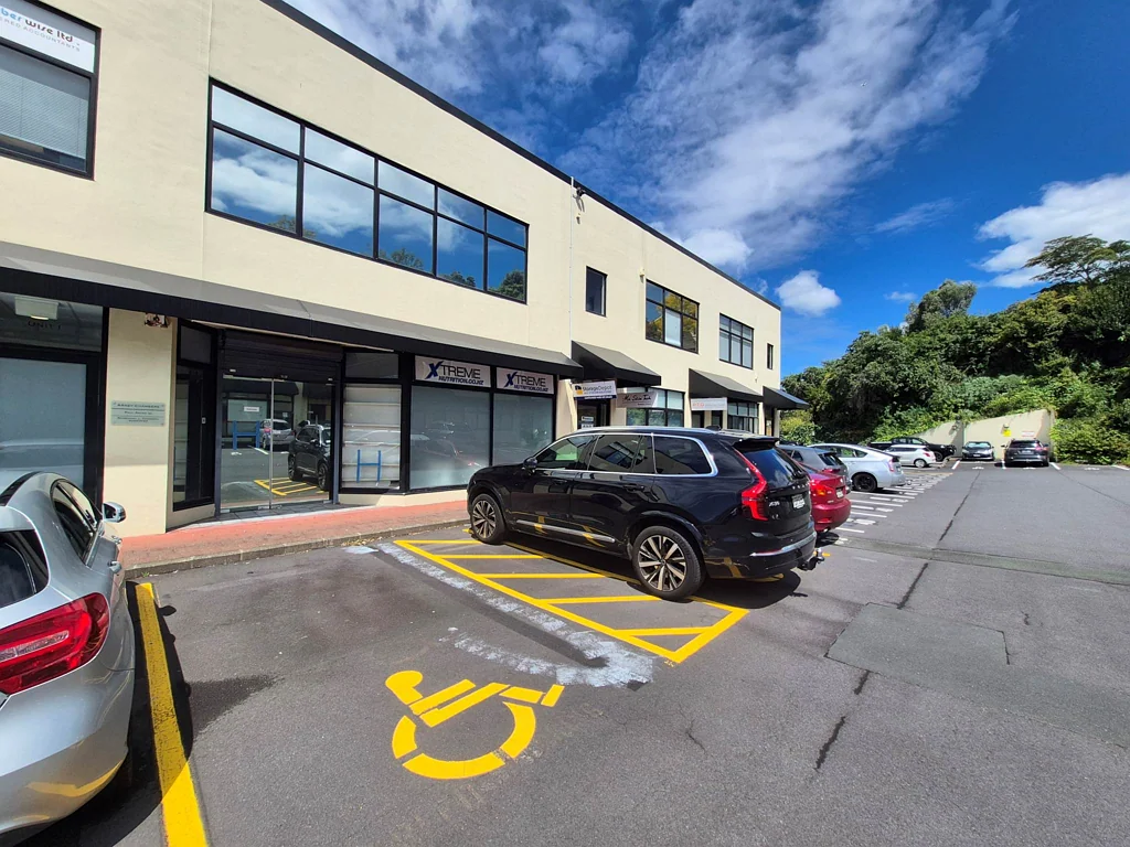 Newmarket CHEAP NEWMARKET RETAIL / OFFICE