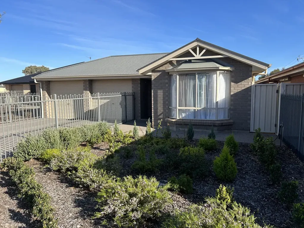 Port Augusta West 3房  2a Cobbin Street, Port Augusta West SA 5700