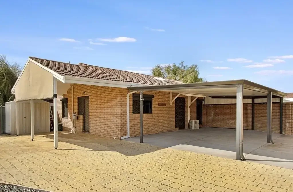 Shoalwater 2部屋 FRONT UNIT IN FANTASTIC LOCATION
