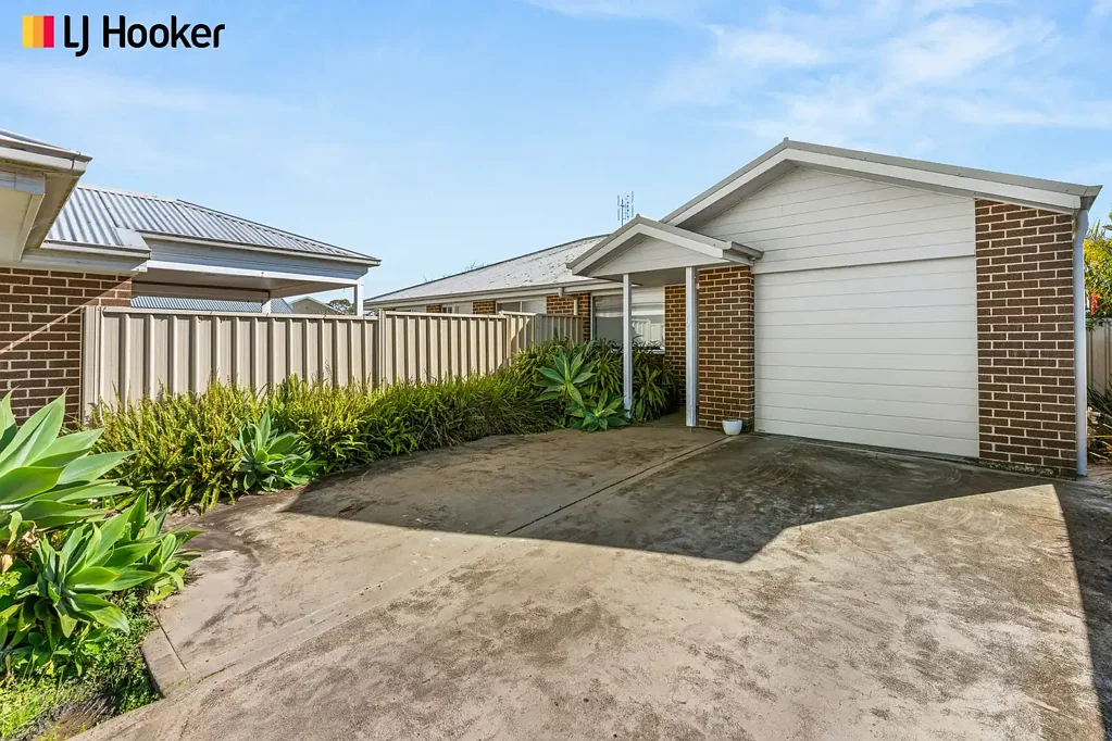 4b Regelia Parade, Worrigee, NSW 2540