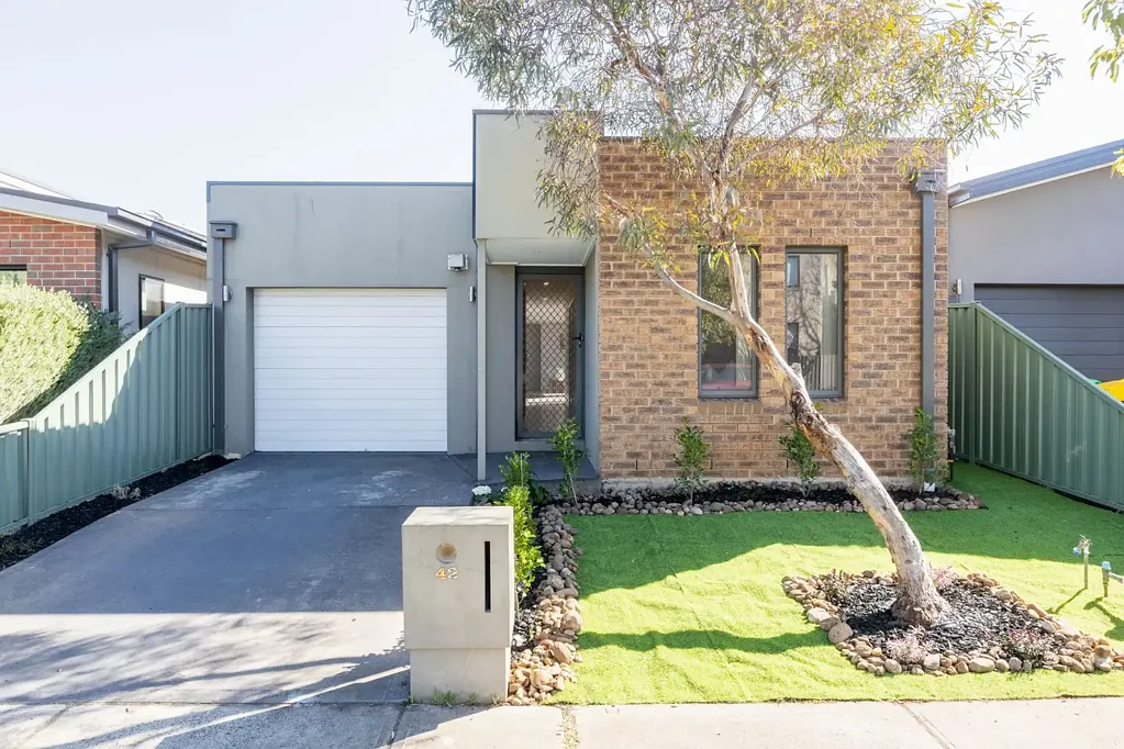 Dandenong 3ਬੈੱਡਰੂਮ Modern Comfort Meets Family Living, Move-in Ready!