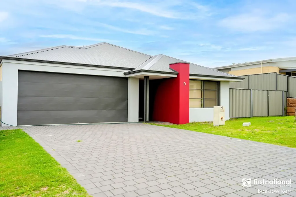 Bayonet Head 4房  Multi-Generational Living – Main House + Self -Contained Flat Under Main Roof