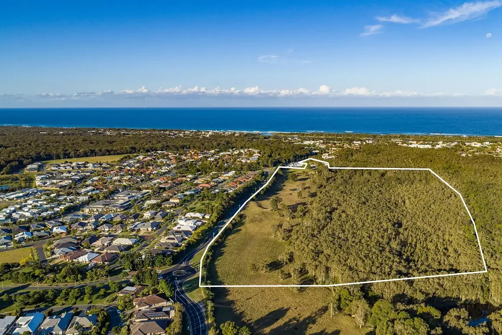 Pottsville 3 Bedroom Strategic beachside development opportunity
