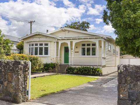 Onehunga 3房  809m2 Development Potential (Ignore CV)