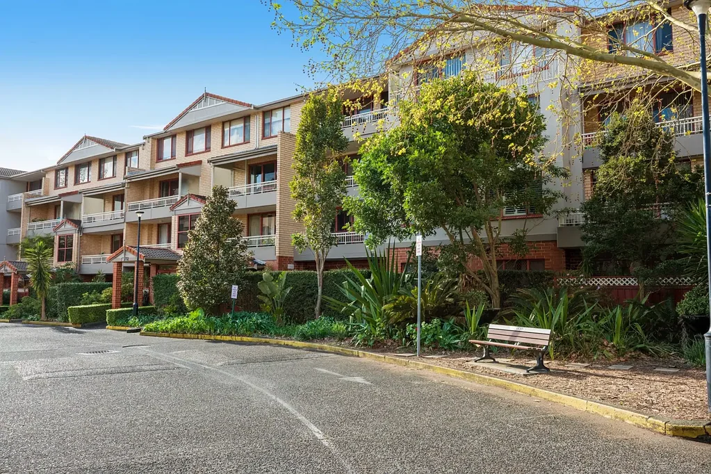 Rosebery 2બેડરૂમ RARELY OFFERED TWO-STOREY APARTMENT