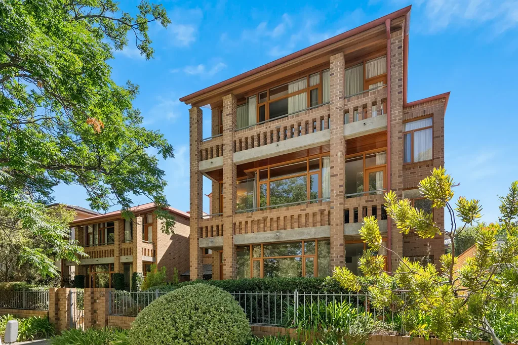 North Adelaide 2房  UNDER CONTRACT BY HAMISH MILL - WILLIAMS LUXURY