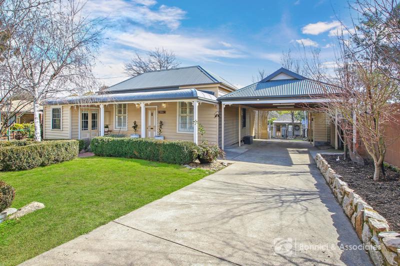 49 LAST ST, BEECHWORTH VIC 3747, 0房, 0浴, House