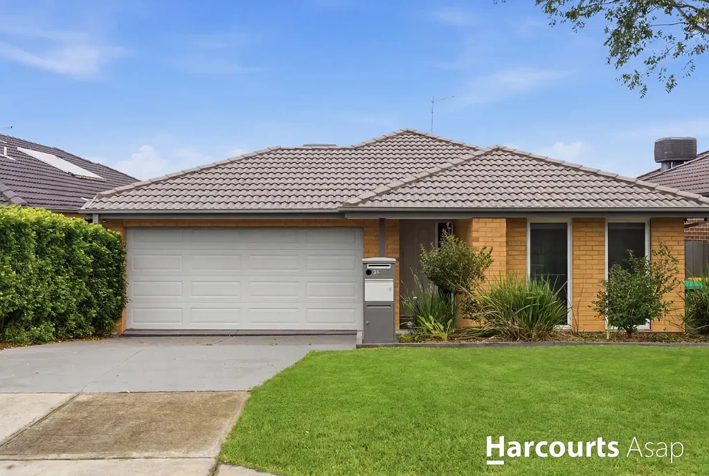 Pakenham 4 Bedroom Four Bedrooms, Two Bathrooms & Zero Excuses to Keep Renting