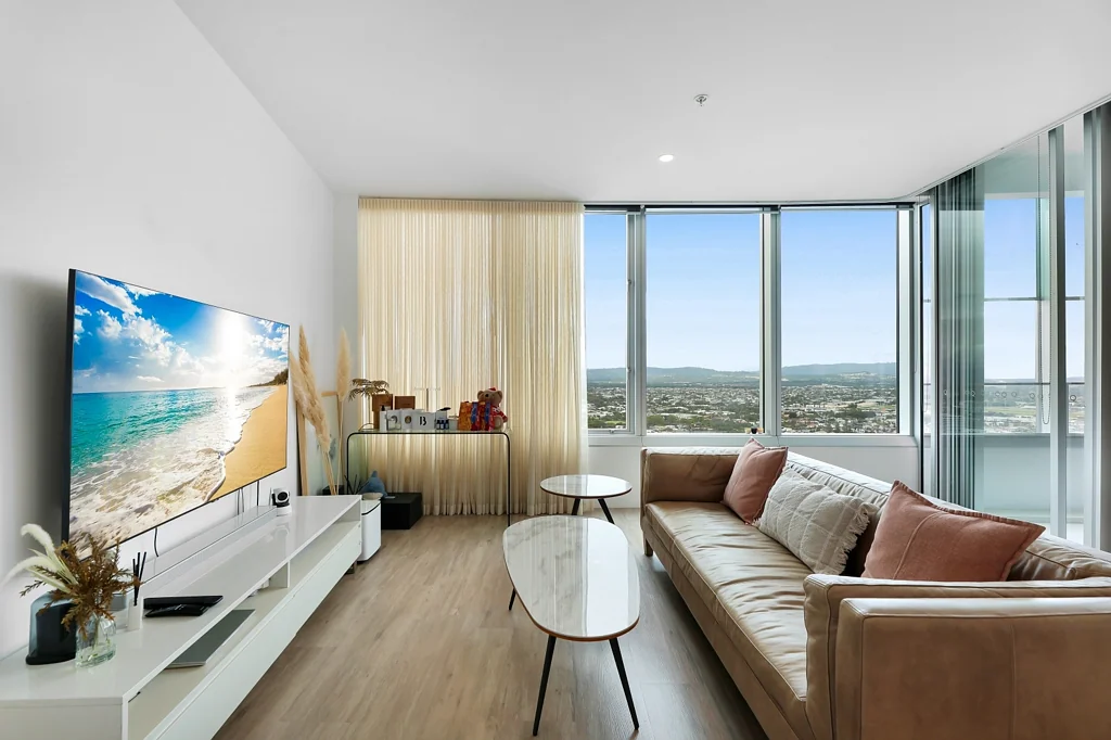 Surfers Paradise 2ห้องนอน Spectacular 2 Bedroom + Study Apartment in the Q1!