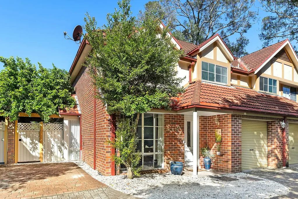 Pymble 3બેડરૂમ Signature style anchored by lifestyle and location