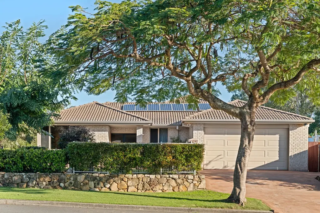 Ormiston 4침실 Spacious Lowset Family Home in Leafy Ormiston
