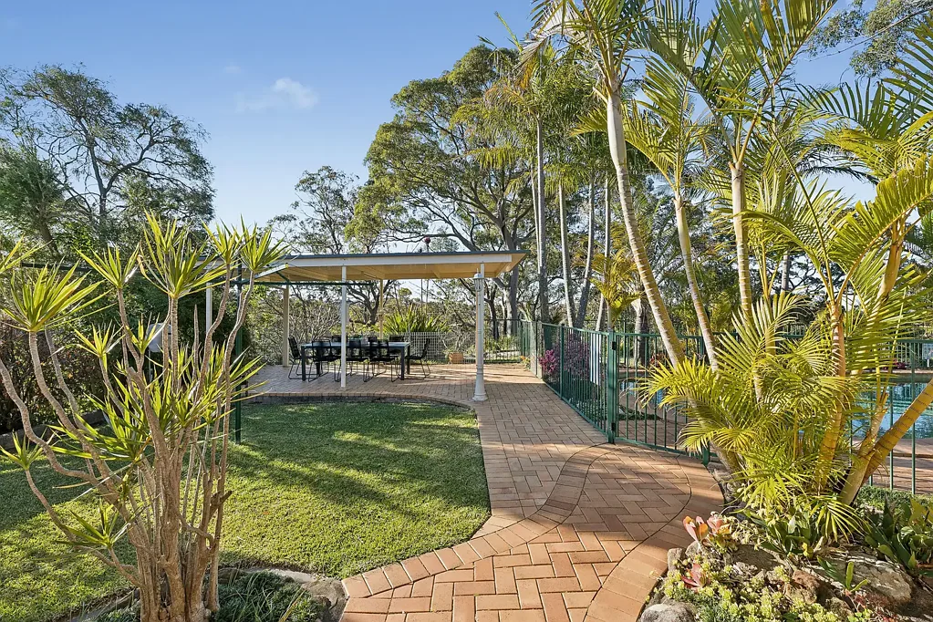 Engadine 4Zimmer Relaxed Family Living with Poolside Appeal