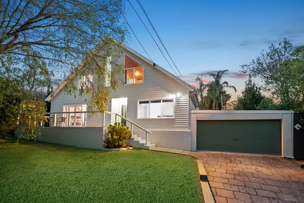 6 Munro Street, Mitcham, VIC 3132
