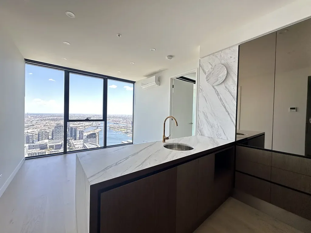Stylish City Living with 2 Bedrooms and 2 Bathrooms in the Heart of Melbourne
