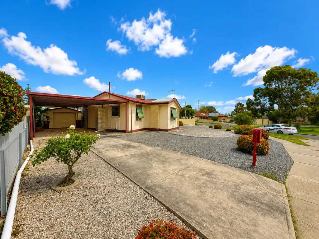 Elizabeth Downs 3 Bedroom Renovate, Rent, Redevelop, The Choice Is Yours