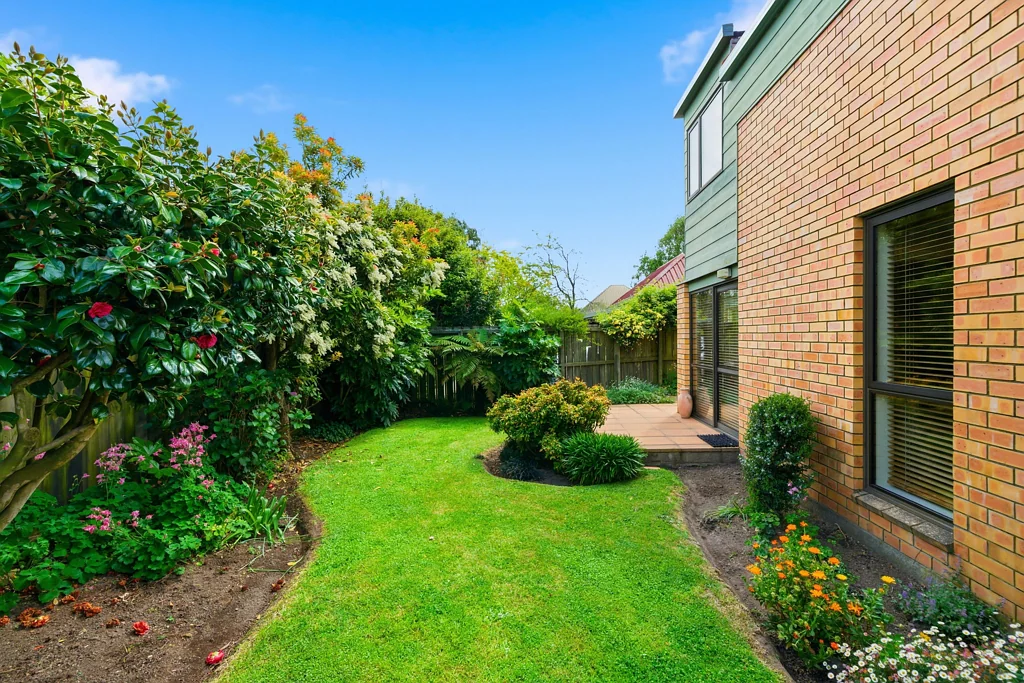 2/4 Gatonby Place, Avonhead, Christchurch, Canterbury