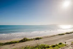 90 The Parade, Paekakariki