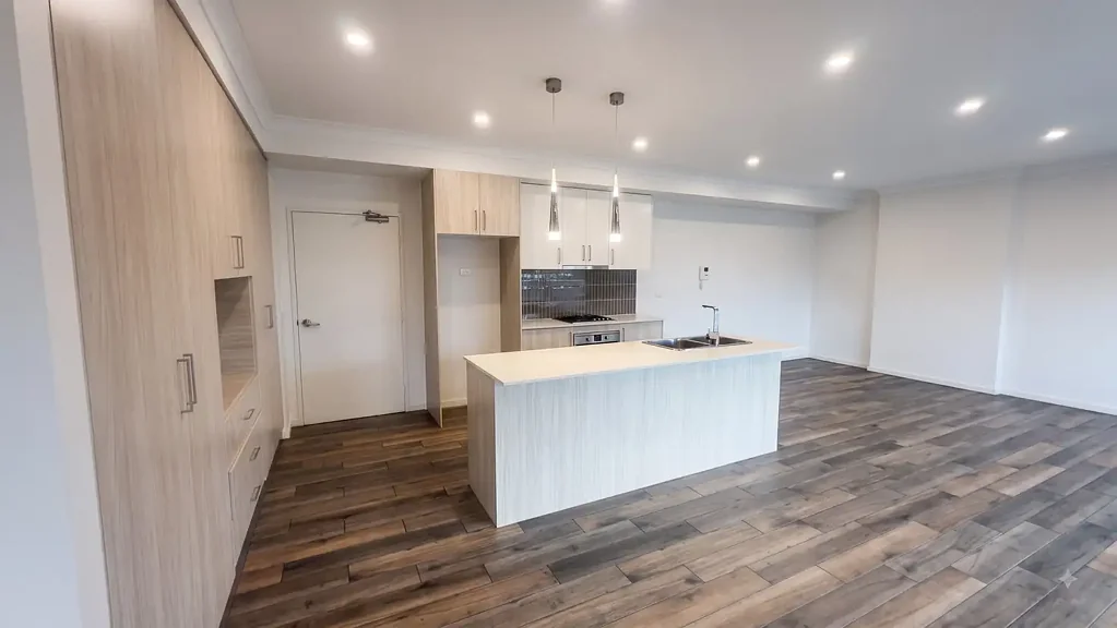 Modern & Spacious 3-Bedroom Apartment in Prime Location!