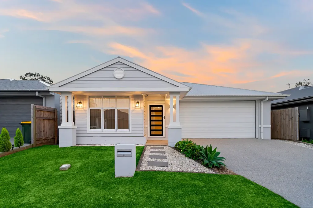 11 Charas Street, Pallara, QLD 4110