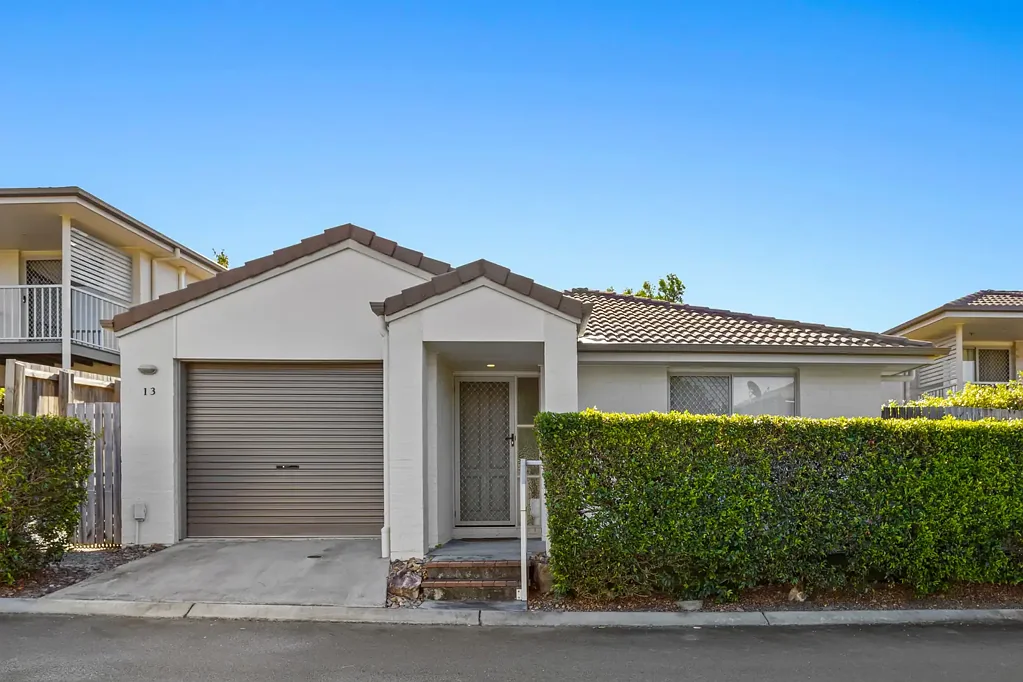 13/30 Carmarthen Circuit, Pacific Pines, QLD 4211