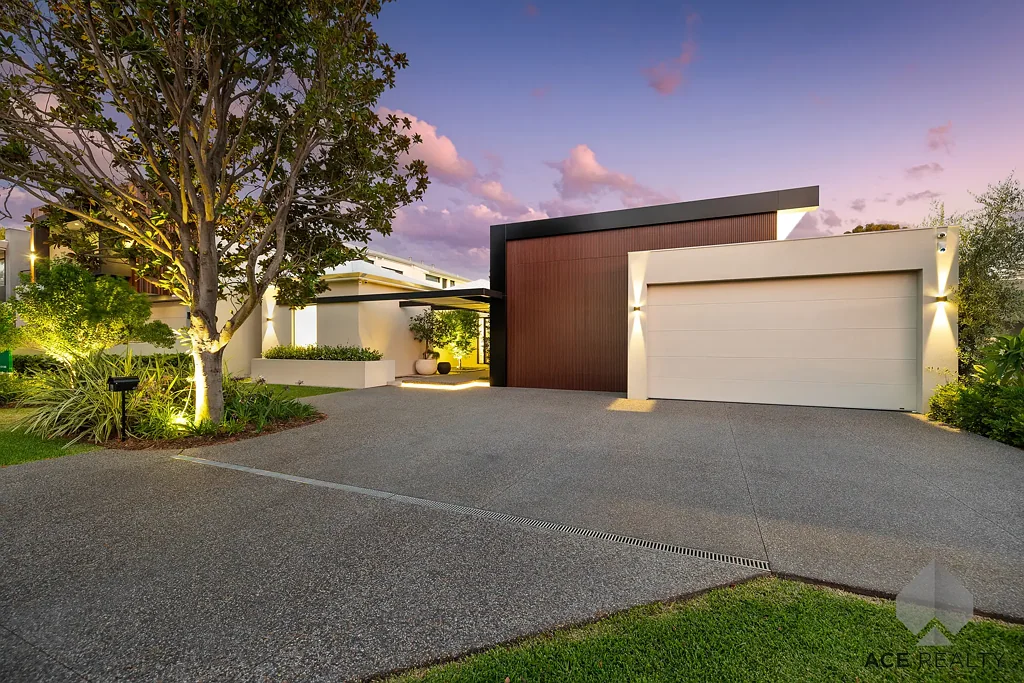 4 Armstrong Road, Applecross, WA 6153