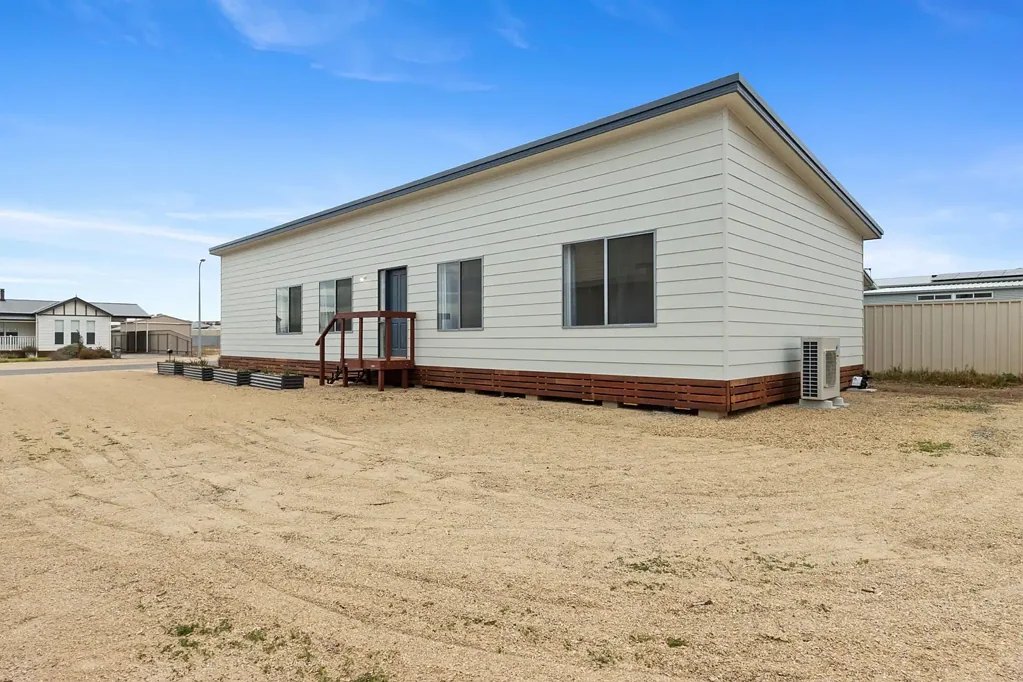 Ardrossan 4Kwarto Modern, Low-Maintenance Living in Ardrossan