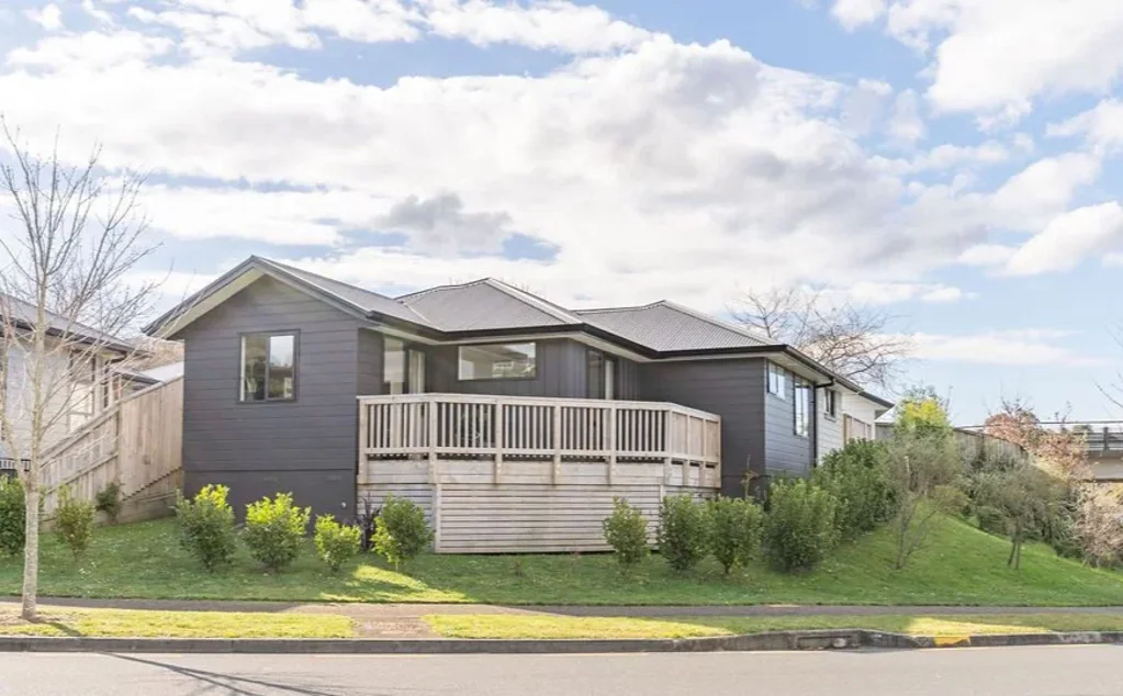 Pyes Pa 3 Bedroom Fantastic First Home or Investment - This is it!