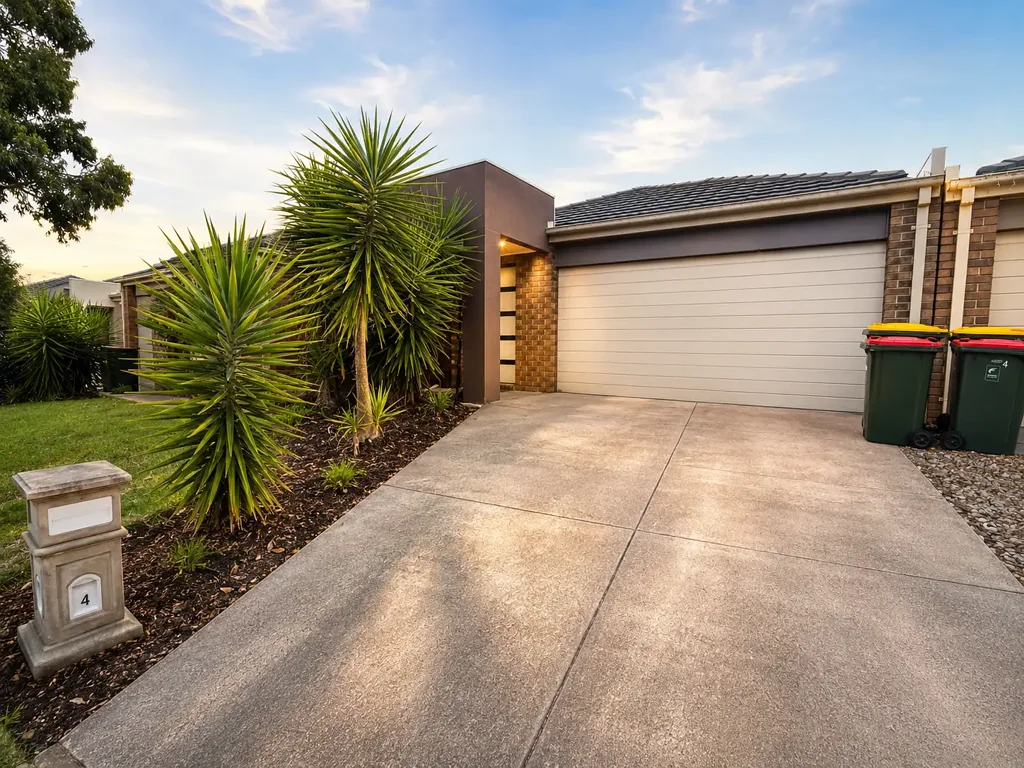 46 Hatchlands Drive, Deer Park, VIC 3023, 3 Bedrooms, 2 Bathrooms, House