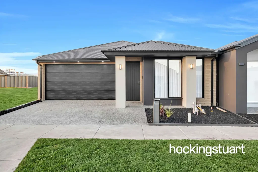 Mickleham 4房 Highlands黄金地段的全新4卧室住宅！ Brand New 4 Bedder in Prime Highlands Location!