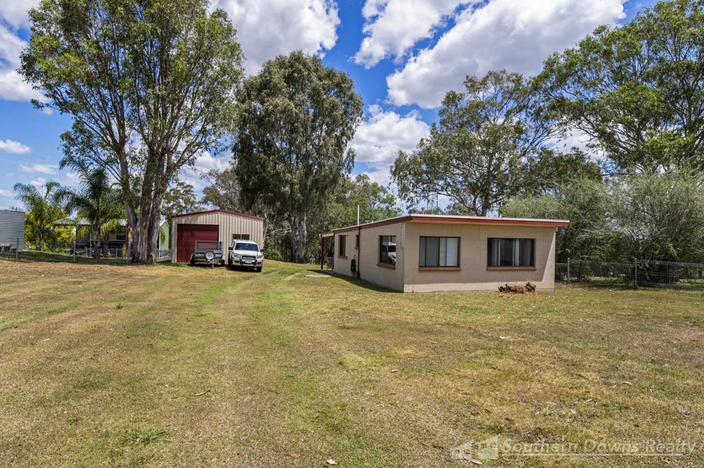 21 Vanneck Street, Yangan, QLD 4371