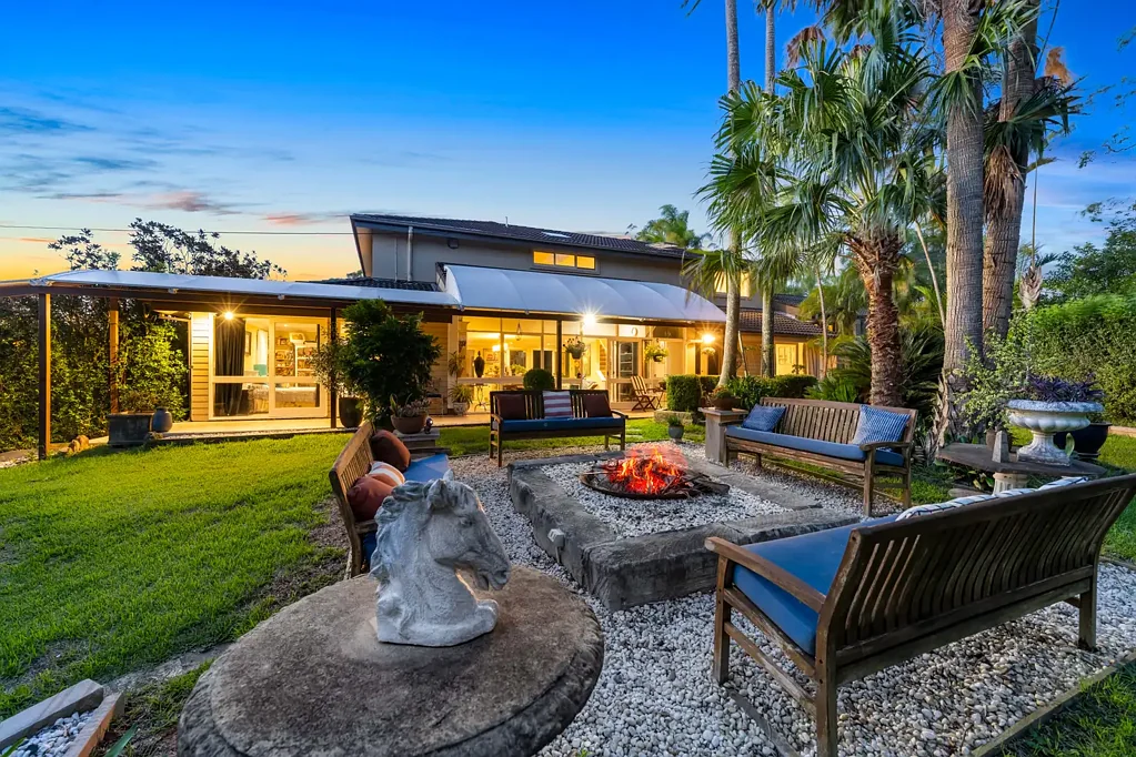 Duffys Forest 8 Bedroom A Rare Acreage Opportunity - An Entertainer's & Equestrian Paradise